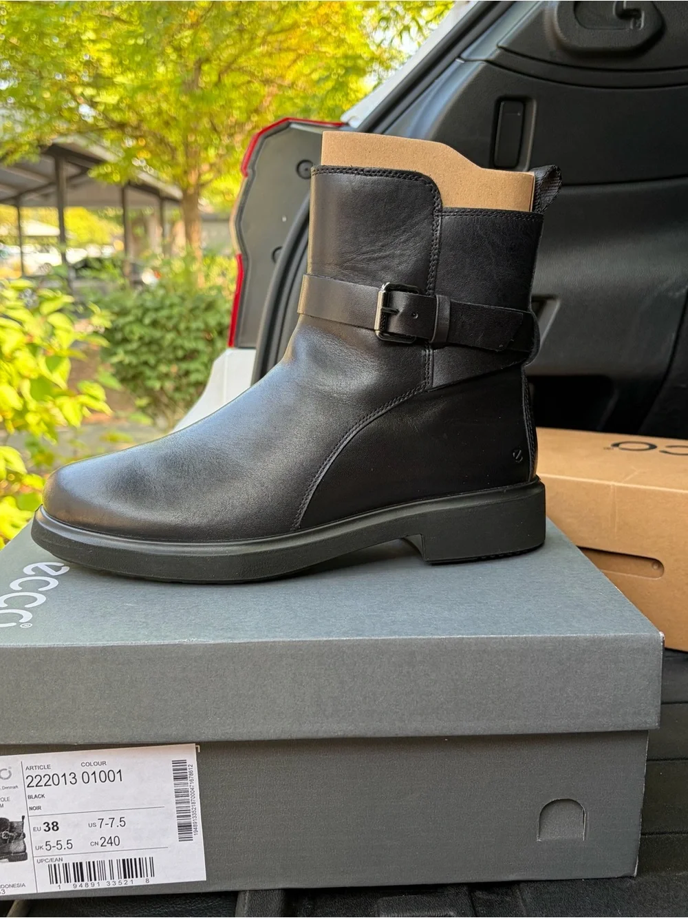 Ecco Black Leather Ankle Booties with Side Buckle